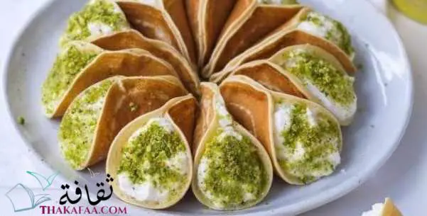 طريقة عمل القطايف بالقشطة والمكسرات
